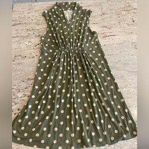 Matilda Jane Green Polka Dot Dress.  EUC. Size large.